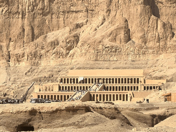 Visita al templo de la reina Hatshepsut.